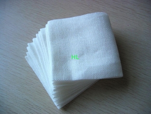 China Saugfähige Baumwollwegwerfgaze wischt medizinische Textilerzeugnisse auf fournisseur